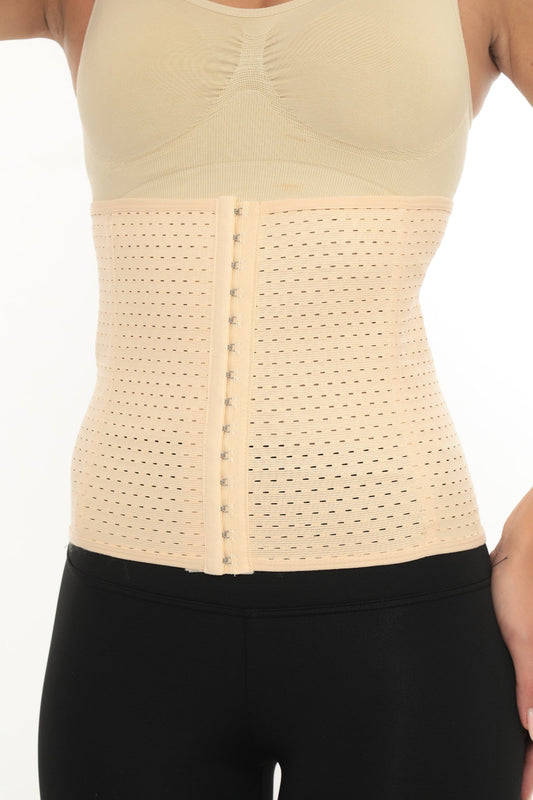 EaseBelt™ Hafif Destek Korse – Günlük Kombinlerle Uyumlu, Ayarlanabilir Bel Tasarımı